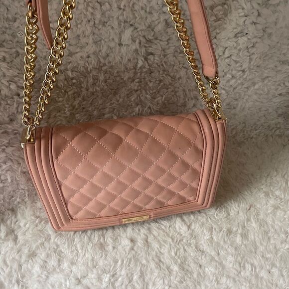 synthetic pink quilted shoulder/crossbody bag gold tone chain & accents - Picture 8 of 15